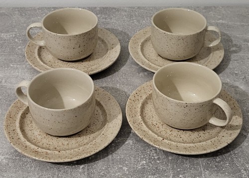 Tasses sous en - tasses,