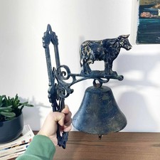 Cloche de ferme art déco 1930 en fonte murale rustique vintage