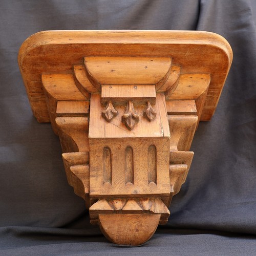 Socle mural ancien corbeau - ancien,