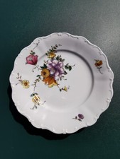 Assiette en porcelaine