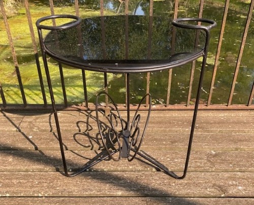 Jolie table basse - basse, design
