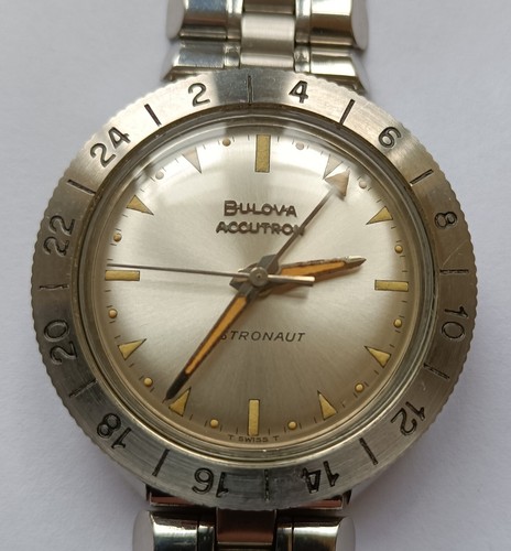 Bulova accutron astronaut - accutron,