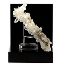 Pierres et Minéraux. Quartz à inclusions de Schiste. 247.1 ct. Saint-Sorlin-d'A