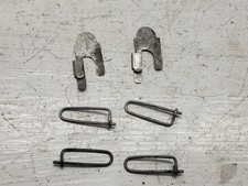 Attache clips phare avant