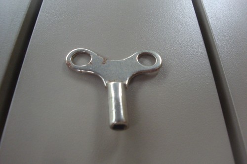 Ancienne cle clef remontoir - cle,
