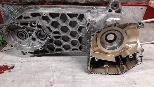 Carter moteur sym - 250,