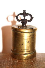 Moulin À Poivre En Laiton