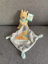 Doudou Winnie l'ourson avec mouchoir gris Hugs & Wishes DISNEY