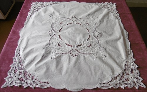 Nappe rétro avec - , dentelle
