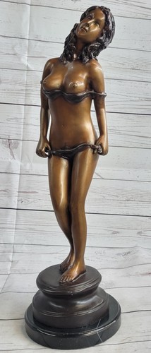Western art déco sculpture - western,