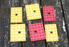 LEGO LOT OF 6 PLATES HOLES dimensions 40 x 50 mm and 32 x 5 mm VERY GOOD CONDITION