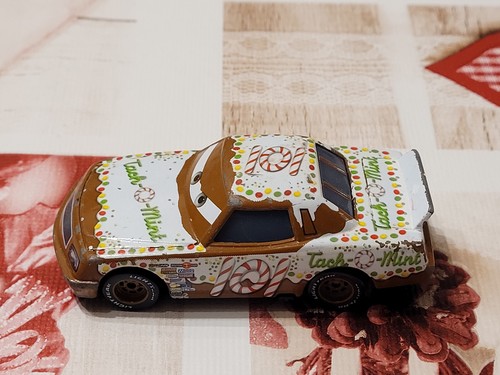Piston cut car mattel - car,