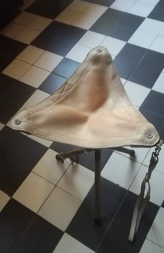 Tabouret ancien peintre - ,