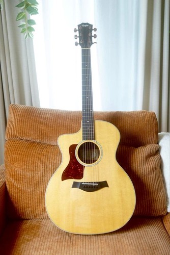 Guitare acoustique gaucher