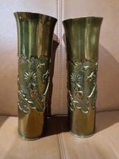 lot de deux obus sculptés