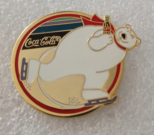 Pins coca cola ours white - pins, ours,
