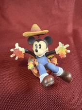 Vintage Disney Enesco “Fallen For You” Farmer Mickey Figurine 363529