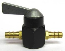 ROBINET ESSENCE UNIVERSEL 8 MM