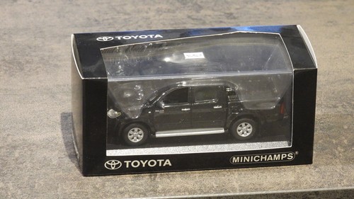 Toyota hilux vii - toyota,