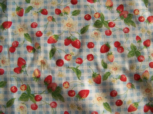 Coupon tissu fraise - coupon,