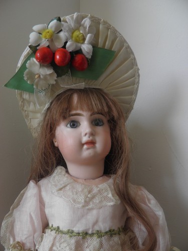 Magnifique chapeau taffetas - magnifique,
