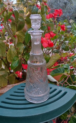 Ancien carafe verre pressé - ancien, en