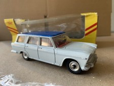DINKY TOYS 172 FIAT 2300 STATION WAGON  CAR MODEL IN ORIGINAL BOX