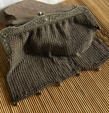 ANCIENNE AUMONIERE BOURSE