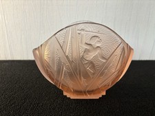 Muller and Brothers 'Elephant Hunt' Glass Paste Vase