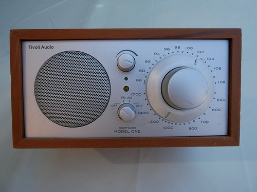 Radio tivoli model - am, "model
