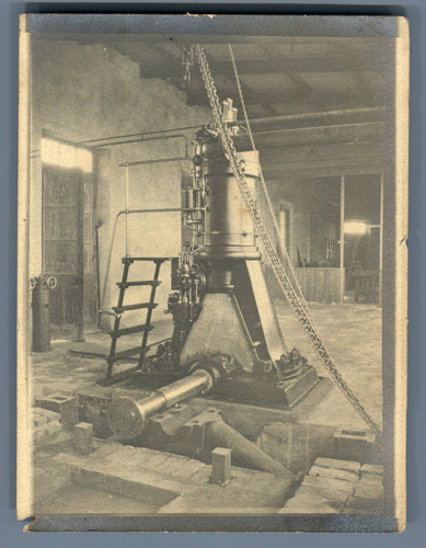 Ancienne machine industrielle