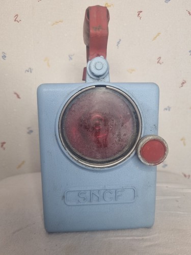 Lanterne lampe f - lanterne,