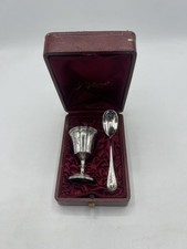 BEAU COQUETIER ET CUILLERE