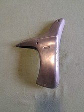 PEUGEOT 403 Sabot d'aile AV de