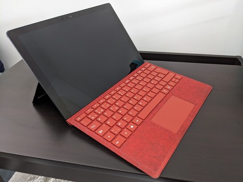 Surface pro 8gb - 7, i5/8gb/256gb