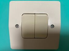 Legrand Neptune beige Double interrupteur va et vient