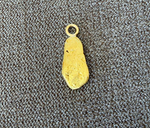Pendentif avec pépite
