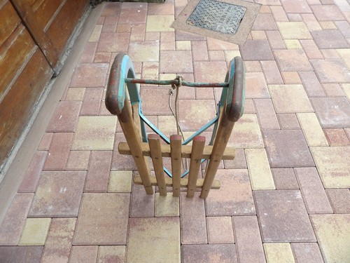 Ancienne petite luge en - et,