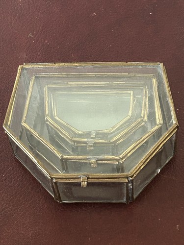 Boîtes verre laiton - verre, et