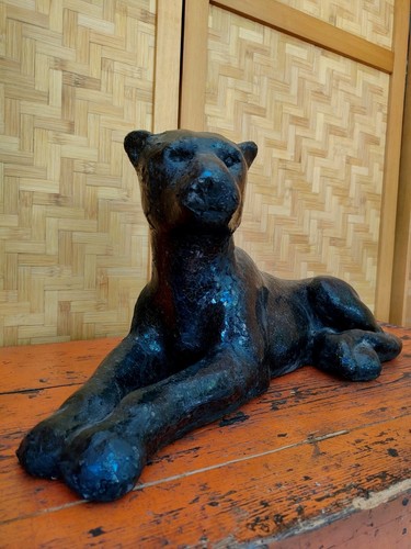 Grande sculpture panthère - -,