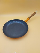 Poele en fonte émaillée Le