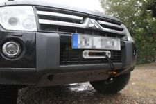 Plaque de treuil Mitsubishi Pajero 4 IV 2007+ dans son pare-chocs d'origine