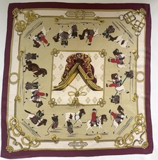 Carré en soie HERMES vintage