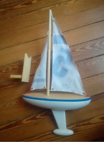 Pond boat bateau voiles - boat,