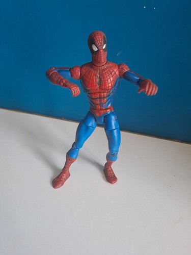 Figurine spiderman 2001 marvel - figurine,