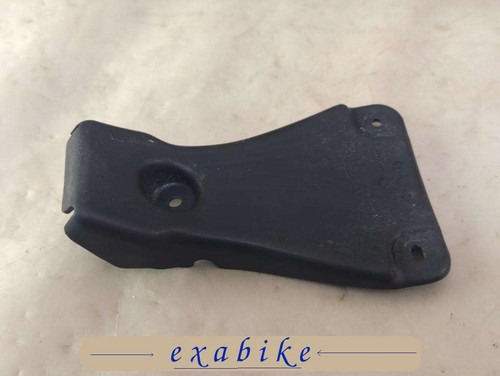 Element plastique pour triumph - pour,