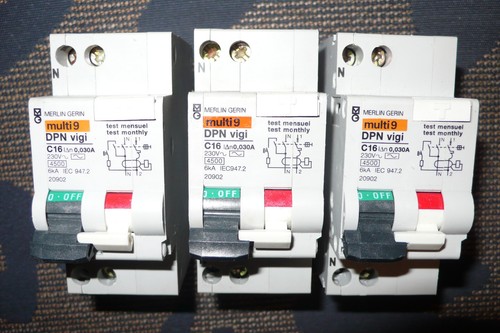 Disjoncteur differentiel 16a - differentiel,