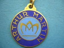 Enameled keychain - ARTHUR MARTIN household appliances