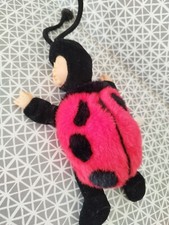 Peluche poupée coccinelle  25