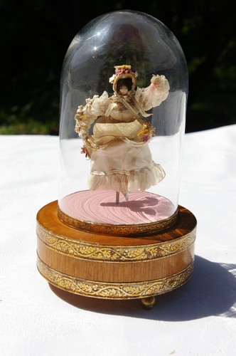 Reuge boîte à - à, musique